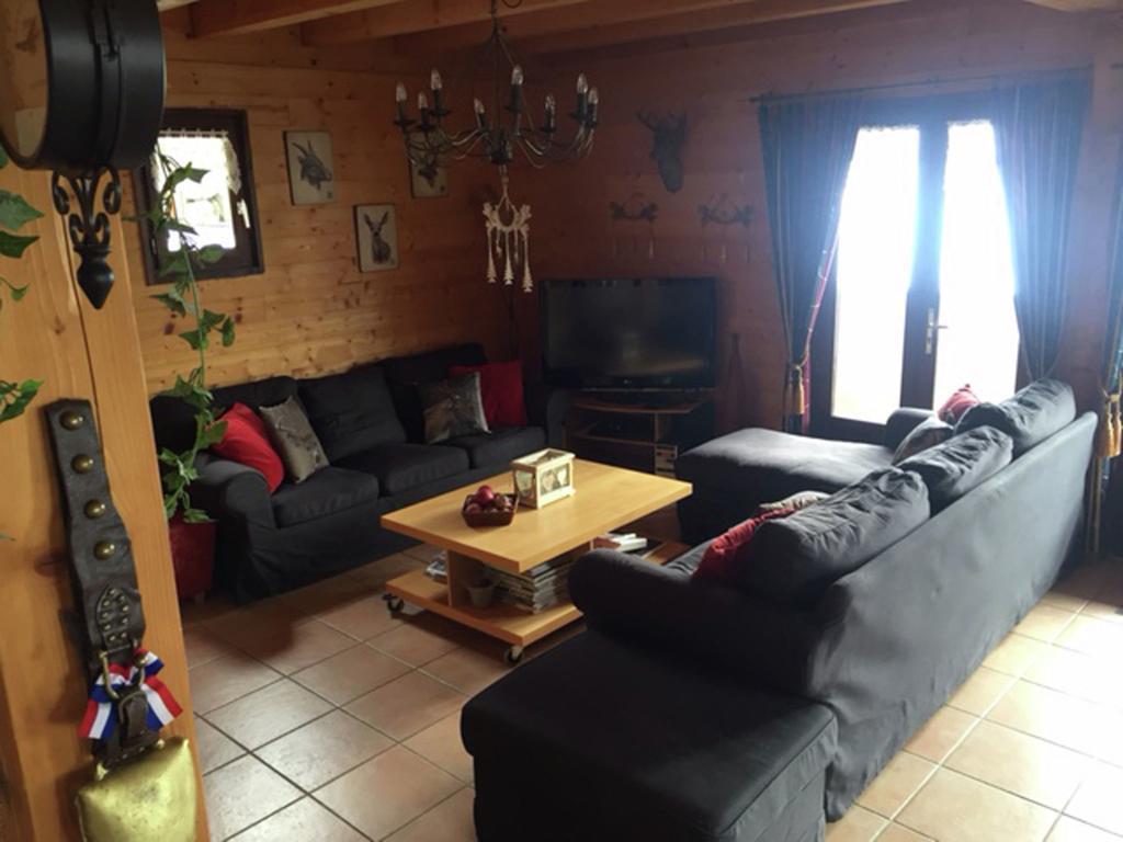 Magnificent Chalet On The Mountain Slopes Les Gets Exterior photo